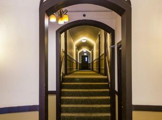 615 W Patterson Ave #104, Chicago, IL 60613