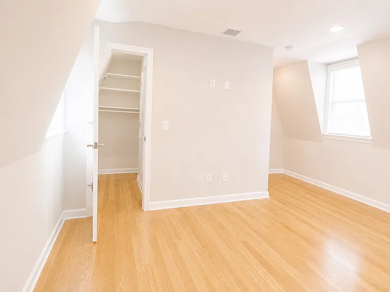 528 Cumberland St #2 — Photo 27