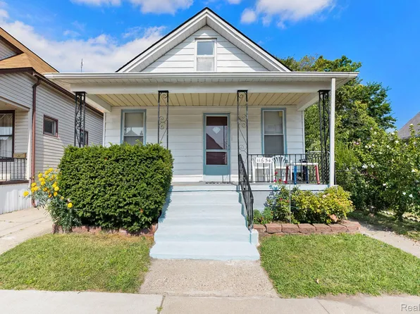 11654 Mitchell St, Hamtramck, MI 48212