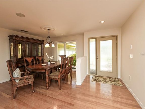 5th image of 5328 Shadow Lawn Dr