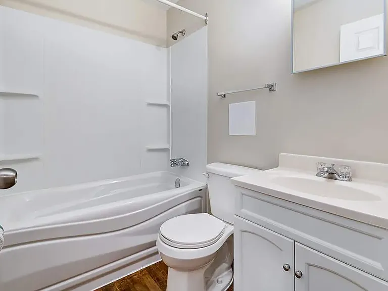 363 Northview Rd — Photo 8