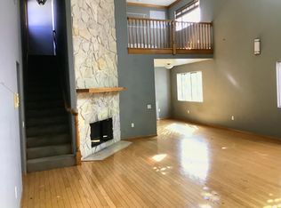 11964 Mayfield Ave #202, Los Angeles, CA 90049