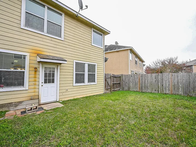 6127 Yorkglen Manor Ln — Photo 31