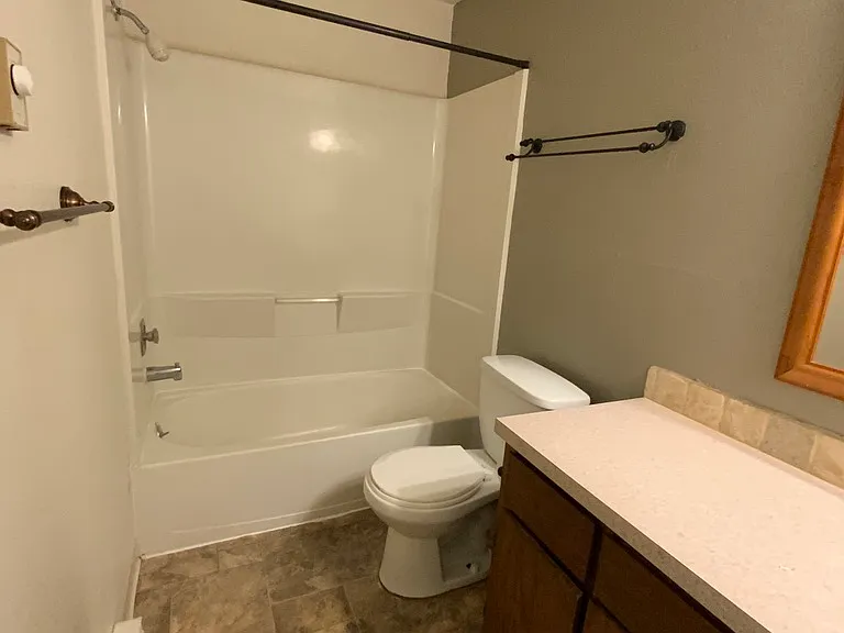 2405 Grand Ave #3 — Photo 7