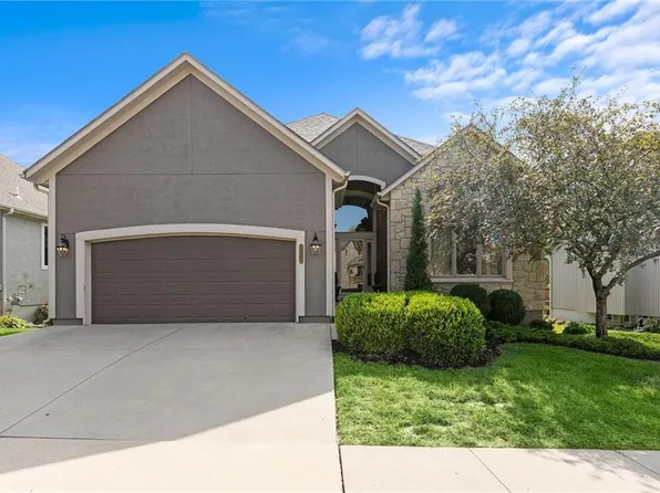 11115 W 132nd Ct, Overland Park, KS 66213