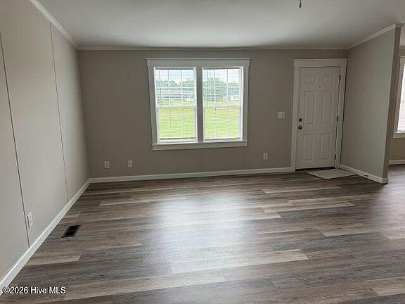 5th image of 220 Willeyton Road