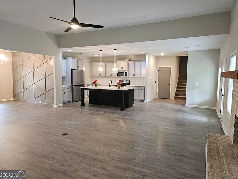 345 Rising Star Rd — Photo 8