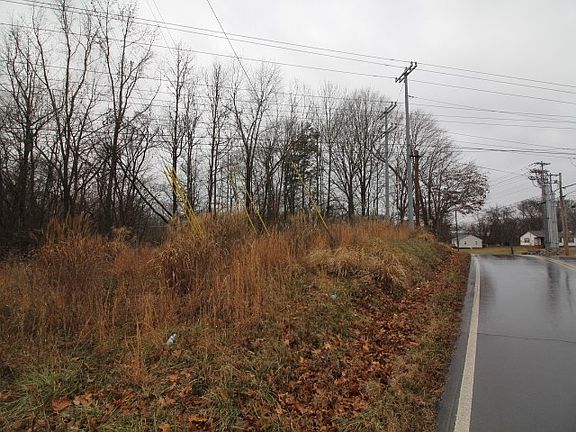 3rd image of 0 Paradise Hill Rd