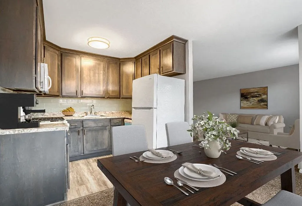Edgewood Apartments — Photo 3