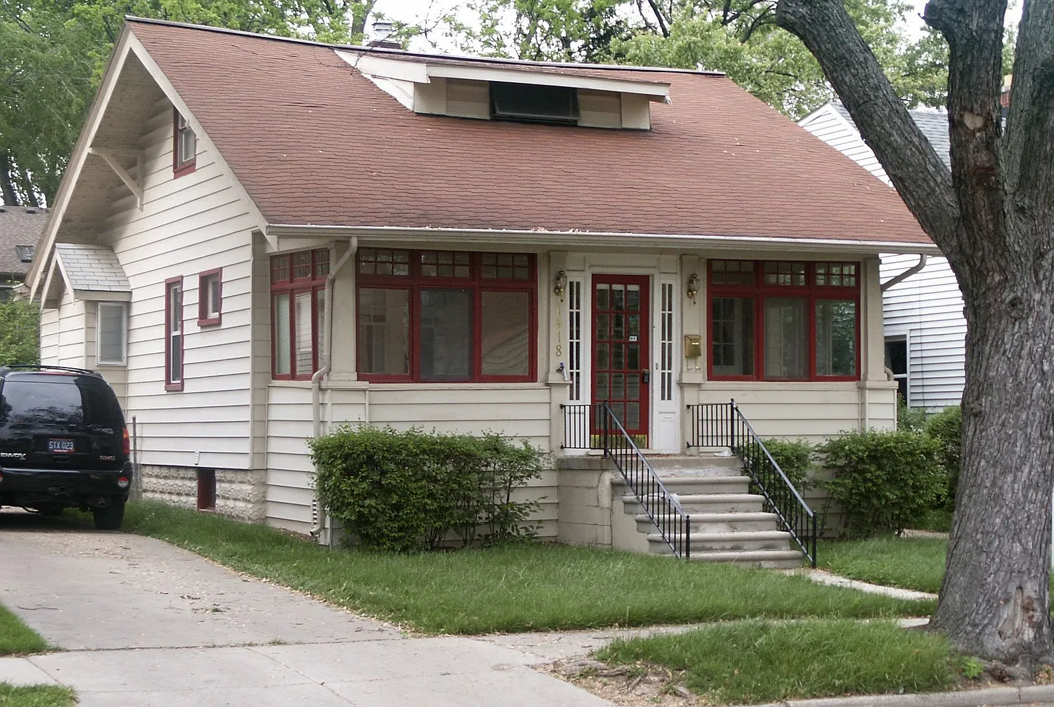 1418 Eaton Rd photo 1