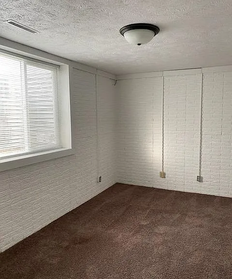 1841 Montclair Dr — Photo 7