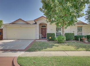 736 Rachel St, Grand Prairie, TX
