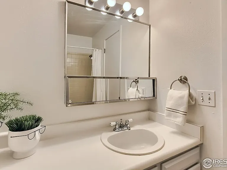 2800 Kalmia Ave #A208 — Photo 26