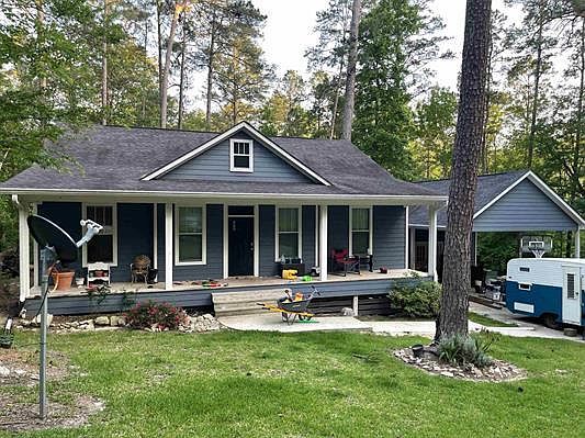 1st image of 215 Ashridge Dr