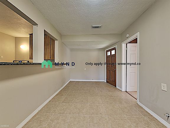 5th image of 5402 Woodlark St