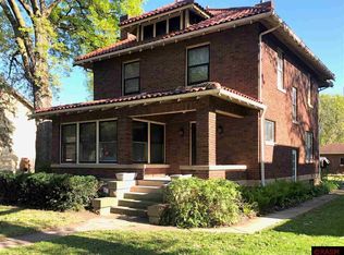 615 Belgrade Ave, North Mankato, MN 56003