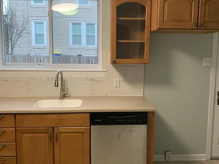 501 Hill St — Photo 13