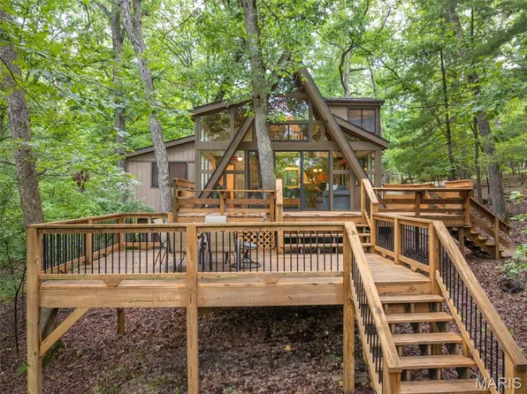 1551 Bliss Lake Dr, Innsbrook, MO 63390