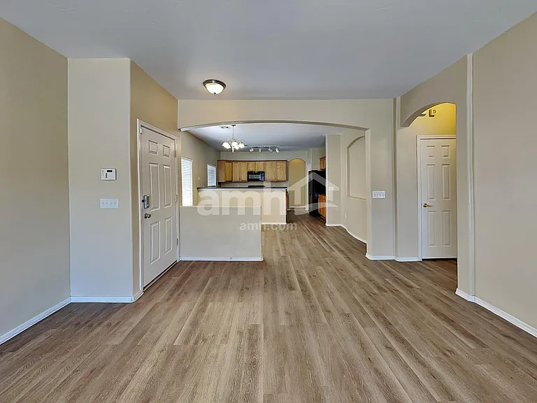 6653 S Stratosphere Ln — Photo 7