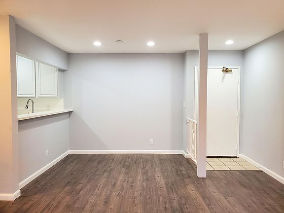 3rd image of 10815 Hesby St APT 211