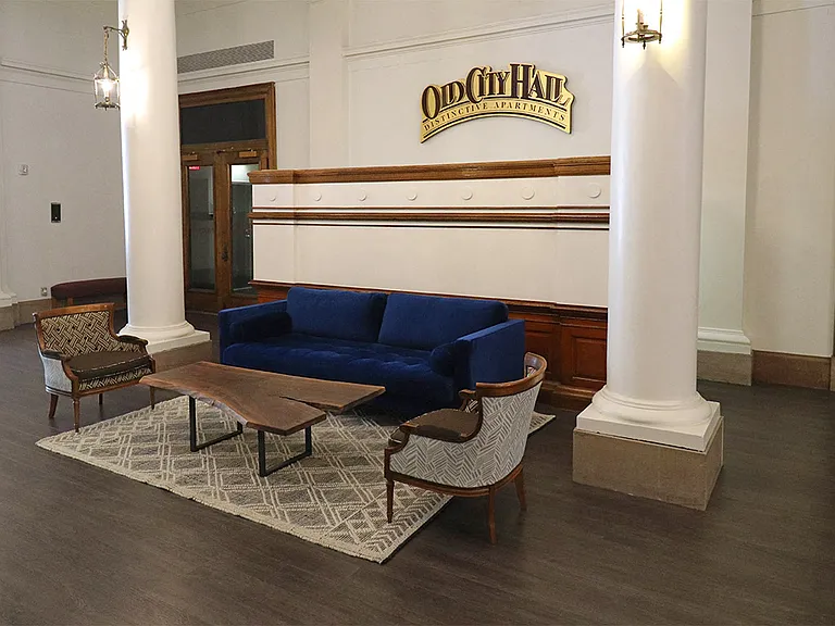 Old City Hall — Photo 12
