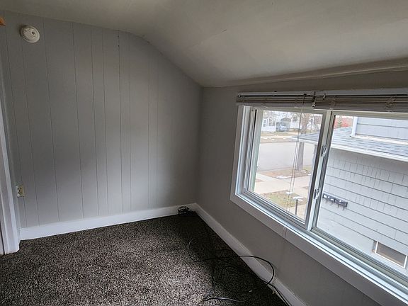 3rd image of 186 E Howard St #2