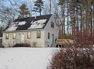 8 Rochester Ln, Concord, NH 03301
