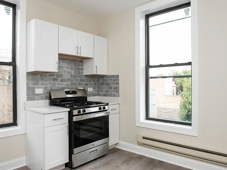2909 N Mildred Ave #3 — Photo 5