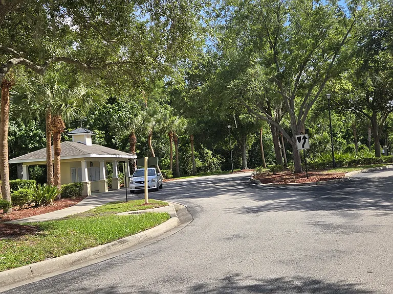18340 Bridle Club Dr #15 — Photo 21