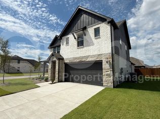 685 Briar Dr, Lavon, TX 75166