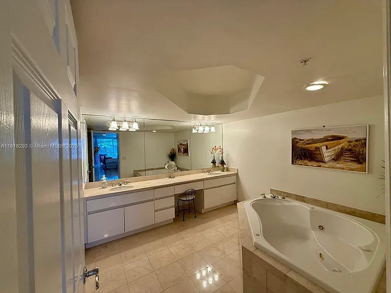 16711 Collins Ave #410 — Photo 17