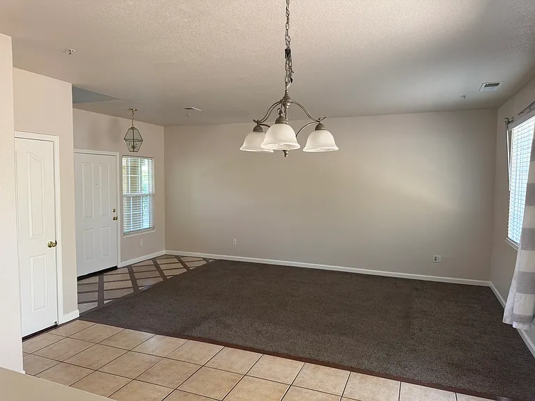 2052 Tivoli Ln — Photo 2