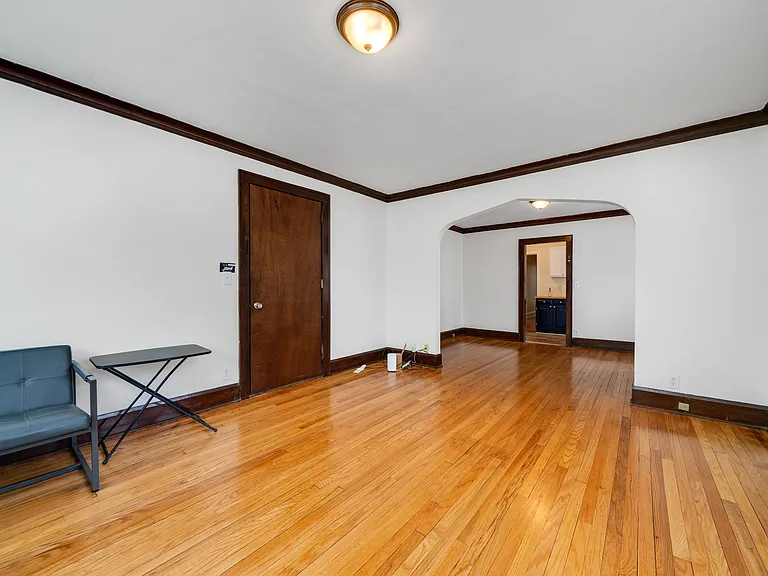 2130 Douglas St #2 — Photo 3