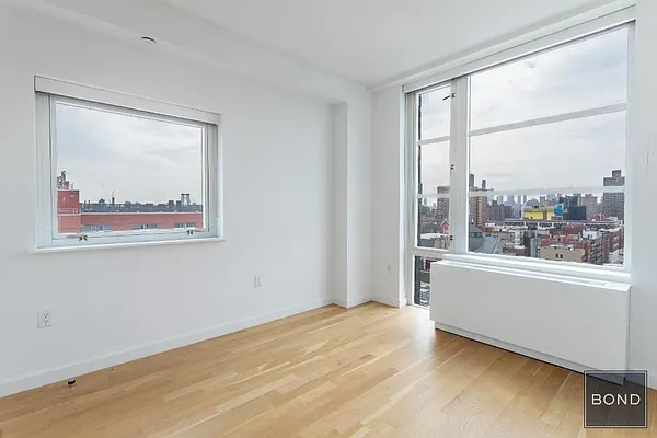 Rented by Bond New York | media 20