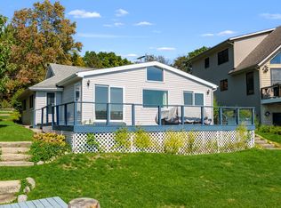 12831 Sycamore Point Dr, Plainwell, MI 49080