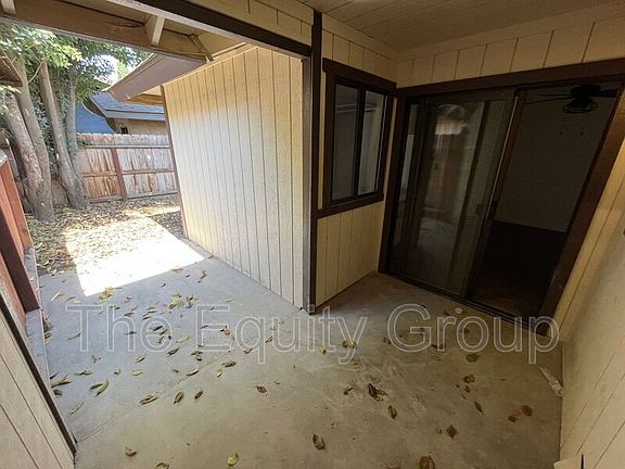 4th image of 1745 E Vassar Ave