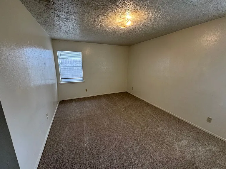 5604 Macgregor Dr — Photo 9