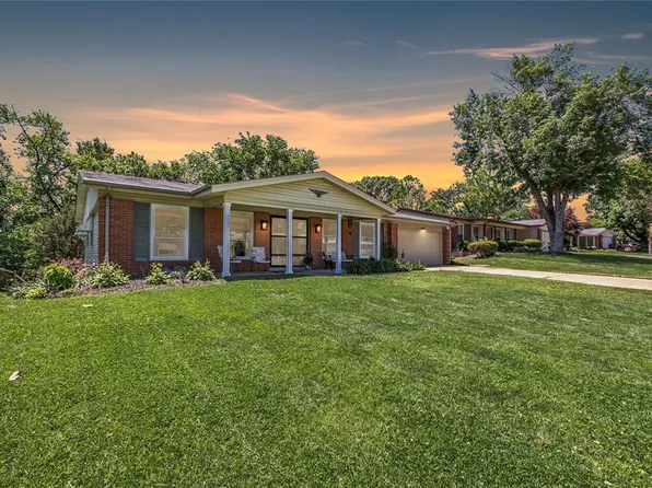 4954 Brockwood Dr, Saint Louis, MO 63128