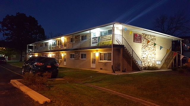 1st image of 8512 W 87th St APT 6