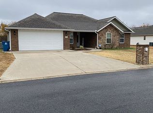 3015 Dusty Ln, Neosho, MO 64850