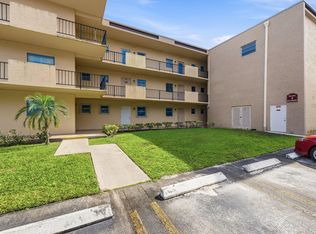 200 Ashbury Rd APT 106, Hollywood, FL 33024