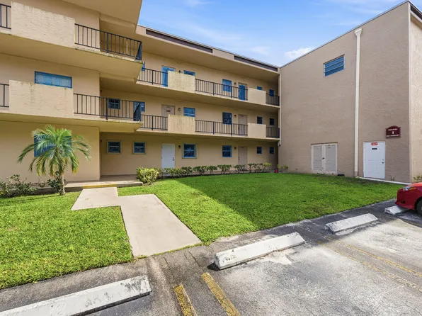 200 Ashbury Road #106, Hollywood, FL 33024