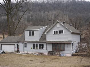 45091 County Road 12, Dakota, MN 55925