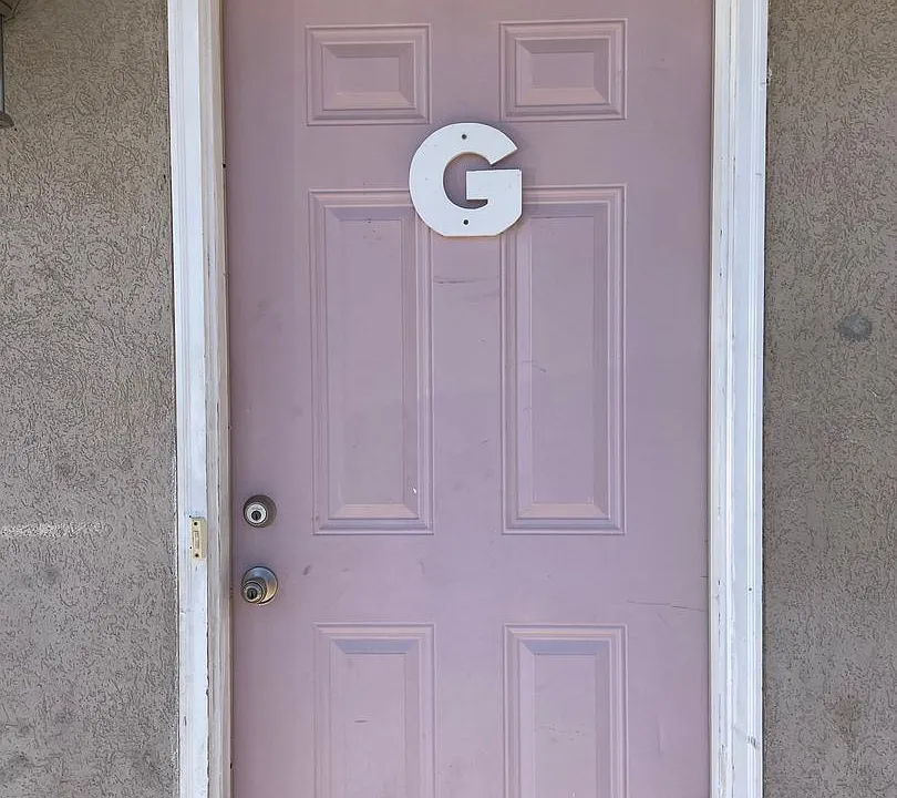 120 Pine Ln #122
