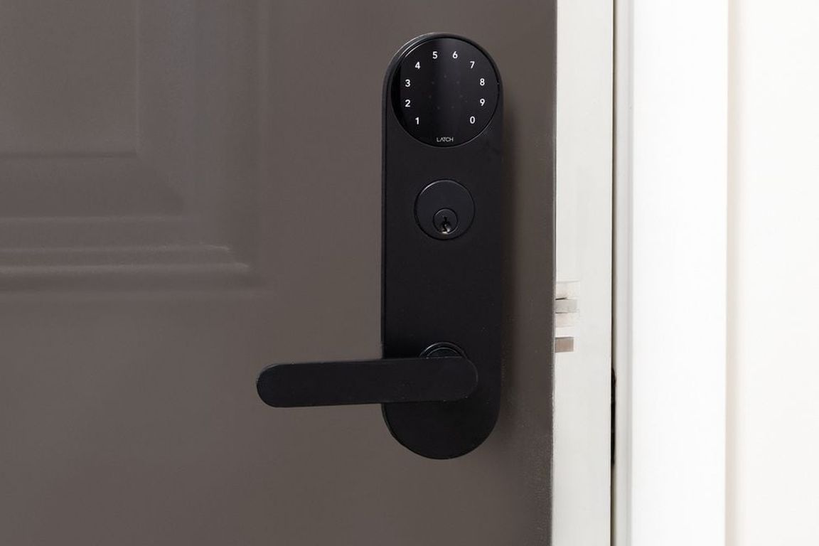 All apartments with electronic lock