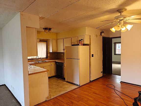 3rd image of 1348 Crab Apple Ct #100