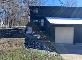 9447 Madison Ln #121, North Royalton, OH