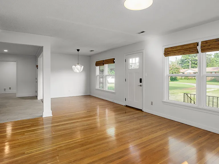 314 Columbus Ave — Photo 6