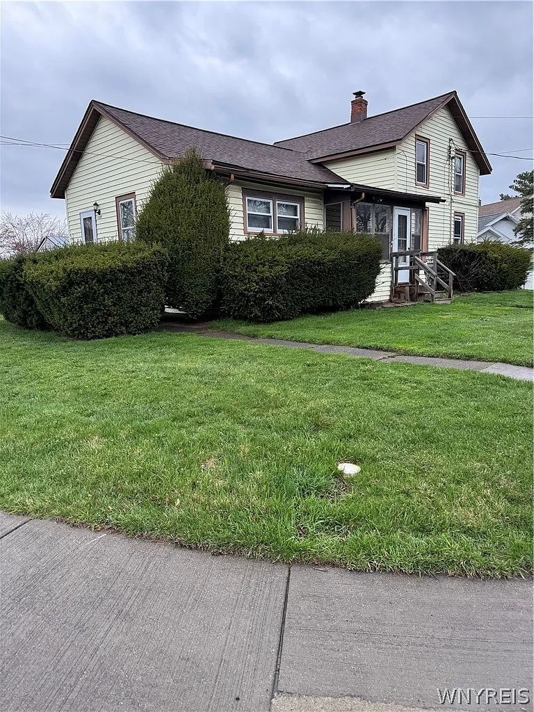 9604 Cayuga Dr photo 1