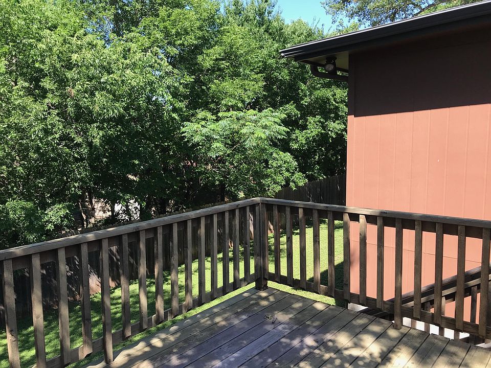 2nd image of 3606 Greystone Dr #A